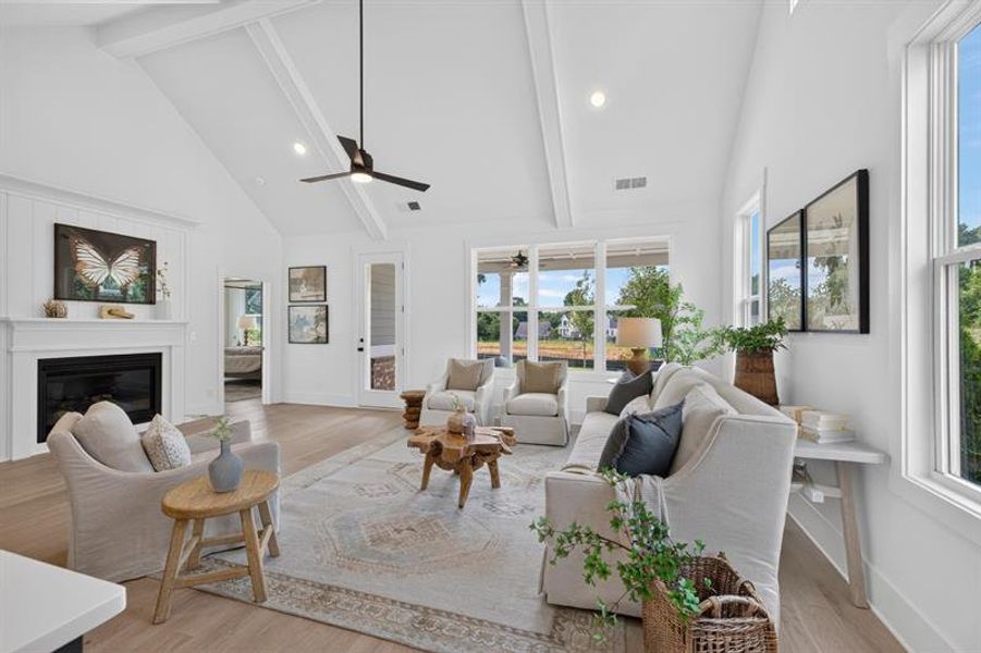Furnished interior view inside a new home in Livingstone Park, Kennesaw (Image 10).