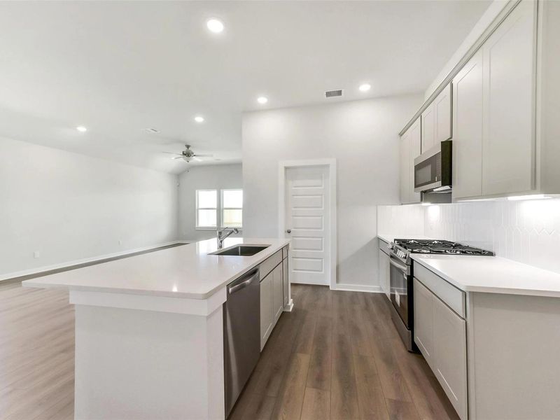Furnished interior view inside a new home in River Ranch Meadows, Dayton (Image 6).