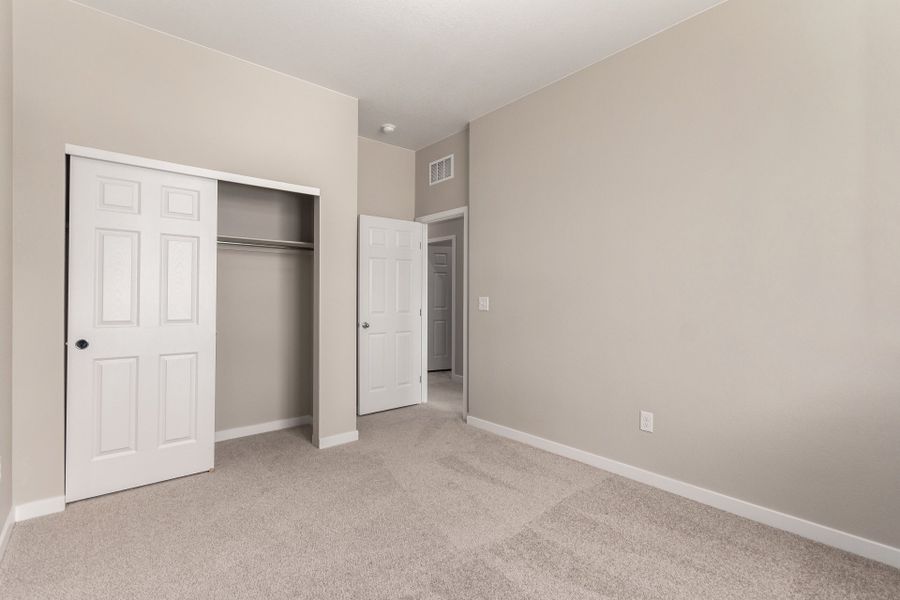Spacious, unfurnished interior of a new home in Painted Prairie, Aurora (Image 20).