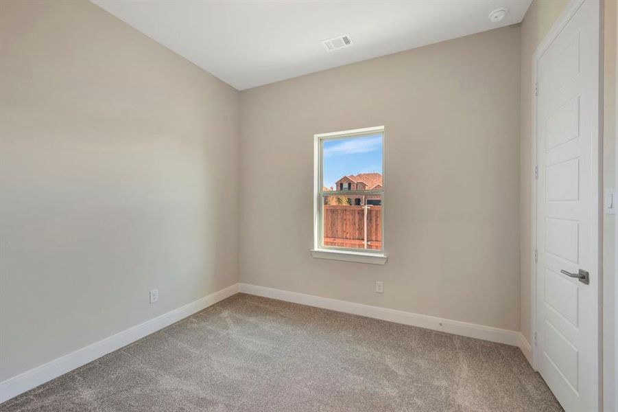 Spacious, unfurnished interior of a new home in Sandbrock Ranch, Aubrey (Image 22).