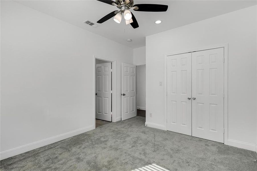 Spacious, unfurnished interior of a new home in , Greenville (Image 16).