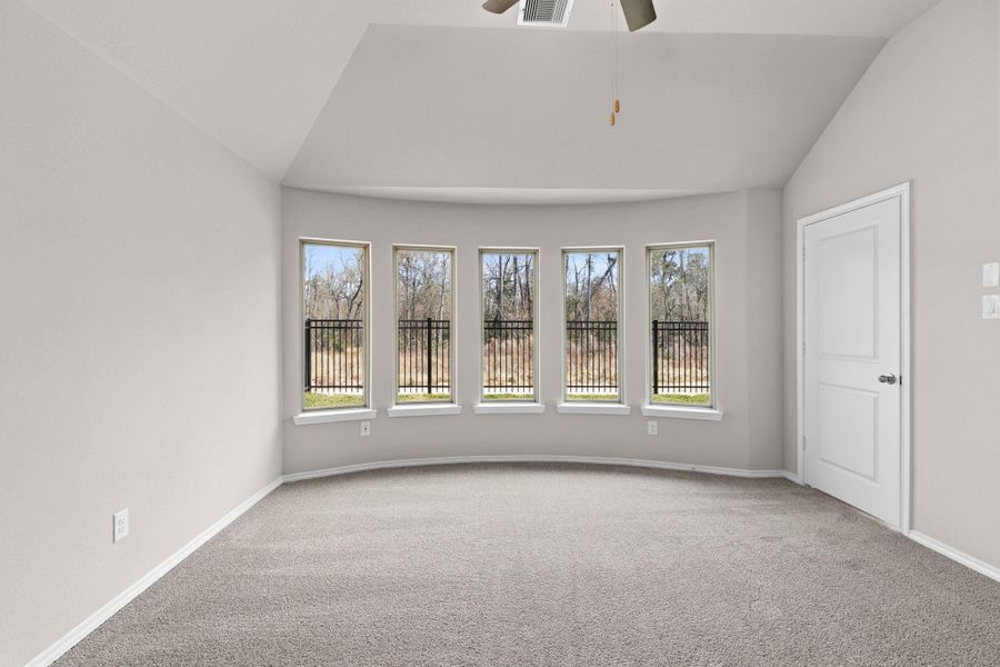 Spacious, unfurnished interior of a new home in Grand Central Park, Conroe (Image 15).