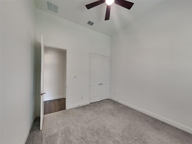 Spacious, unfurnished interior of a new home in The Ridge at Northlake 60s, Northlake (Image 18). Spacious, unfurnished interior of a new home in The Ridge at Northlake 60s, Northlake (Image 18).