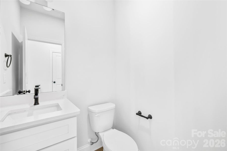 Furnished interior view inside a new home in , Kings Mountain (Image 9).