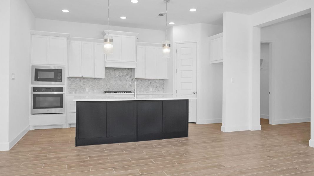 Furnished interior view inside a new home in Cross Creek West, Fulshear (Image 6).