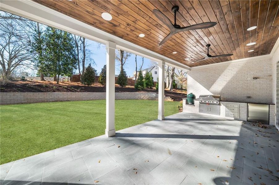 Exterior details and patio area of a home in , Alpharetta (Image 4).