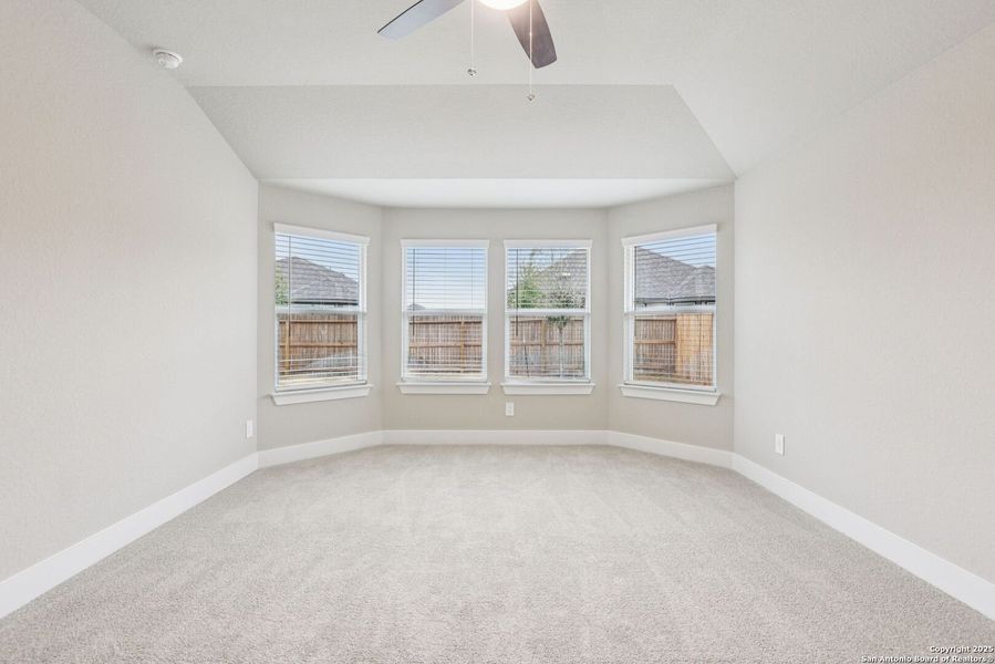 Spacious, unfurnished interior of a new home in Carmel Ranch, Schertz (Image 46).