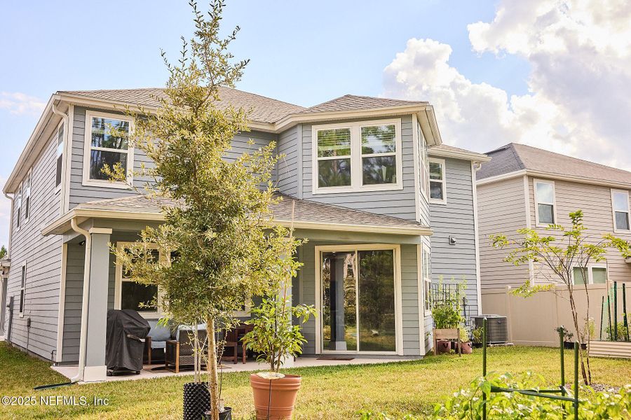 Exterior details and patio area of a home in , Jacksonville (Image 22).