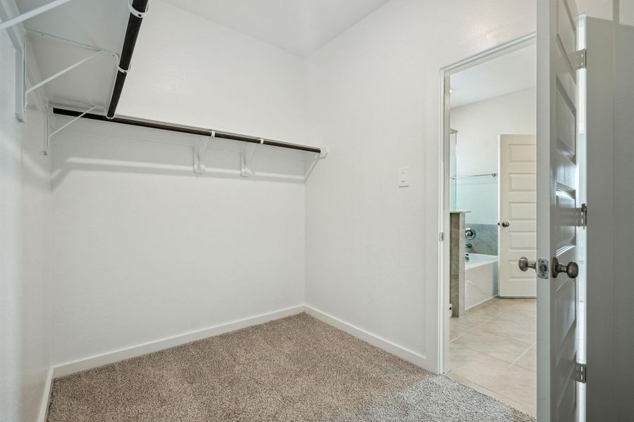 Photo is not of the actual home, but is an inspirational photo of builder’s model home and may depict options, furnishings, and/or decorator features that are not included Photo is not of the actual home, but is an inspirational photo of builder’s model home and may depict options, furnishings, and/or decorator features that are not included