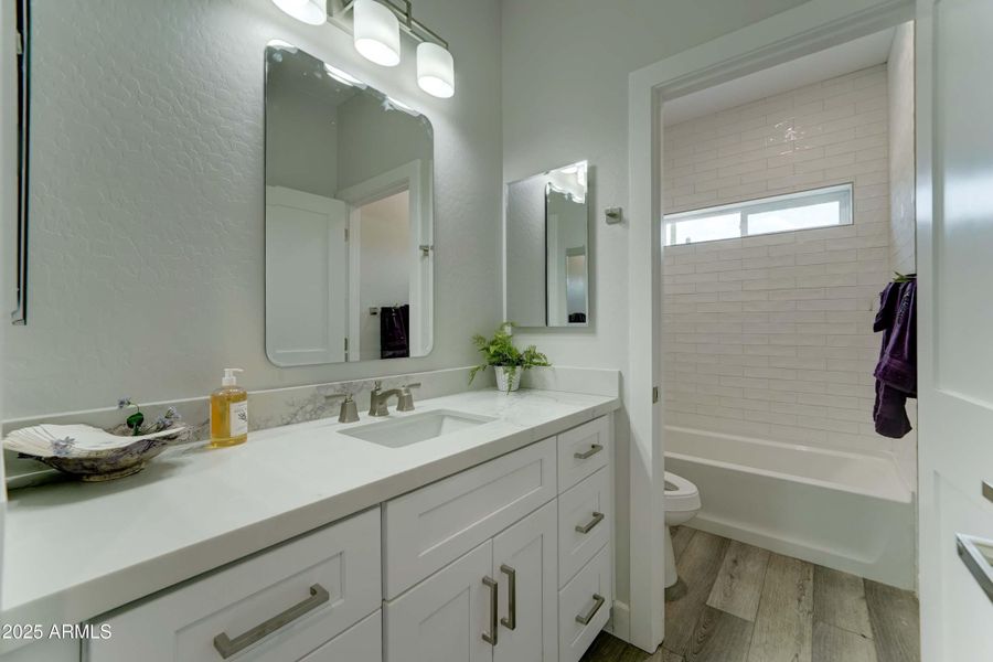 4294 N Wolverine Pass Rd-33