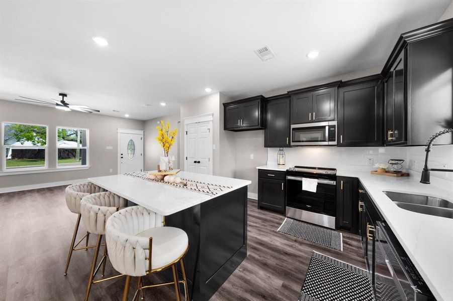 Furnished interior view inside a new home in , Sulphur Springs (Image 7).