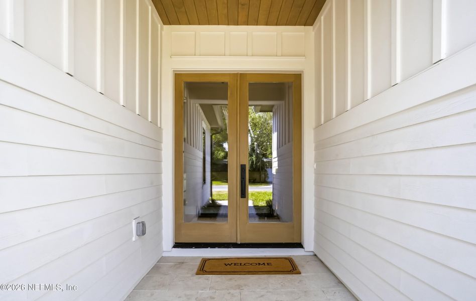 Exterior details and patio area of a home in , Atlantic Beach (Image 28).