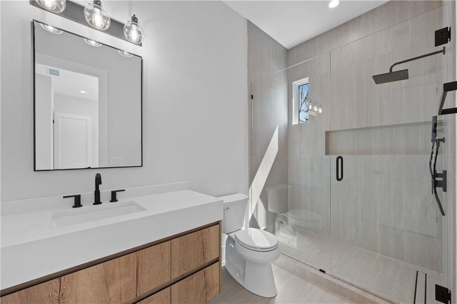 Furnished interior view inside a new home in , Roswell (Image 40).