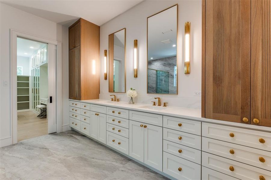 Furnished interior view inside a new home in , Dallas (Image 8).