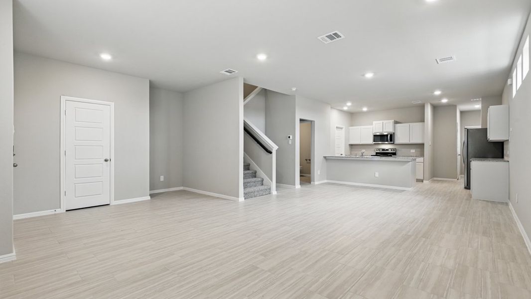 Spacious, unfurnished interior of a new home in Orchard Village, Fort Worth (Image 20). Spacious, unfurnished interior of a new home in Orchard Village, Fort Worth (Image 20).