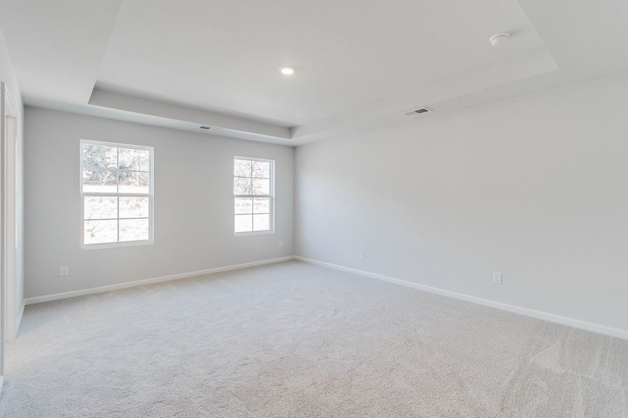 Spacious, unfurnished interior of a new home in Bluefield, Lexington (Image 22).