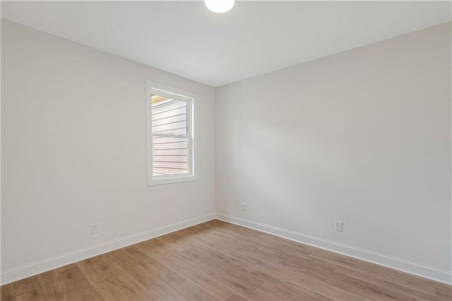 Spacious, unfurnished interior of a new home in Ward's Crossing Townhomes, Johns Creek (Image 38).