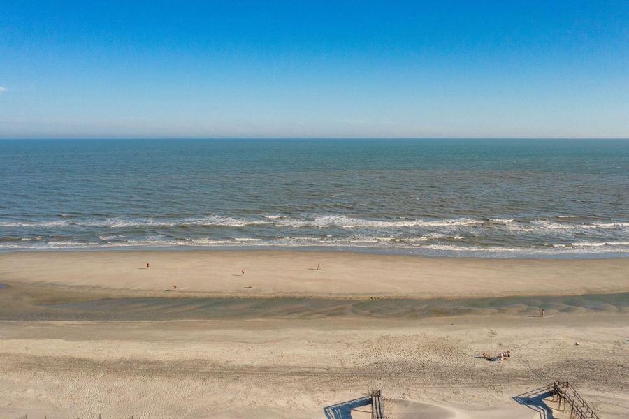 Image 88 of a home in .