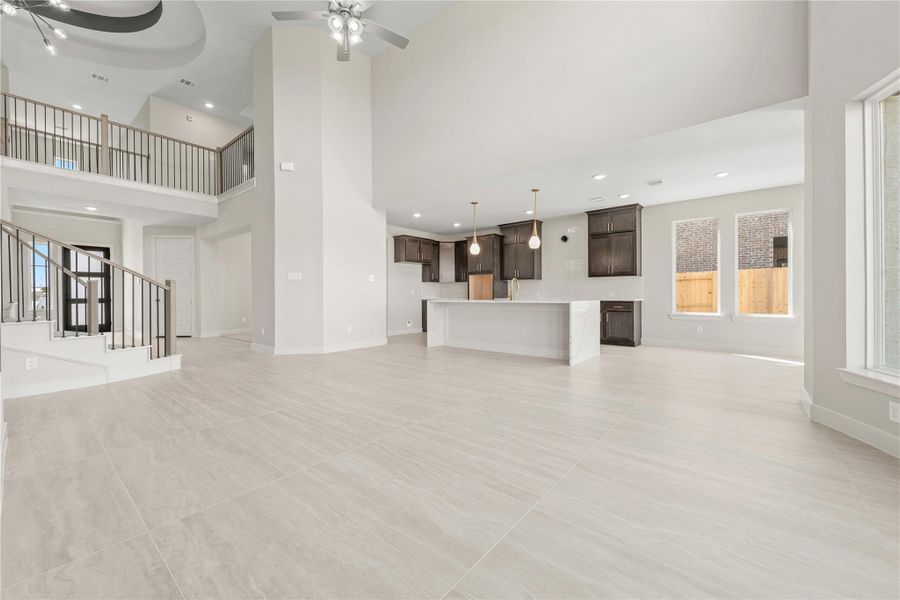 Representative image. Features, selections and colors may vary.