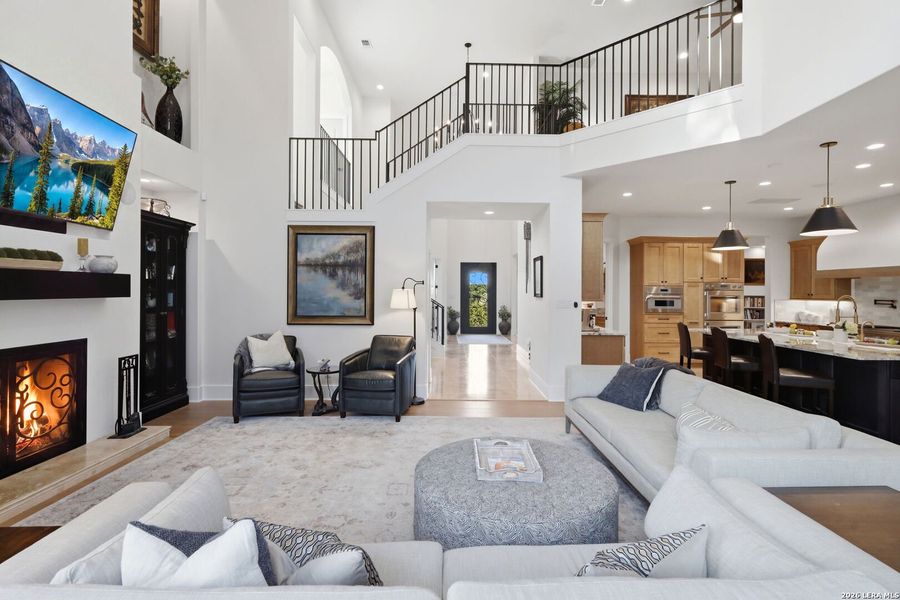 Furnished interior view inside a new home in , Boerne (Image 47).