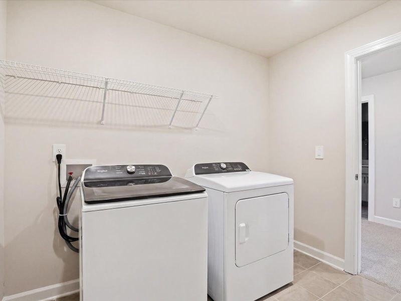 Close-up of interior finishes inside a home in Collier Ridge, Moore (Image 9).