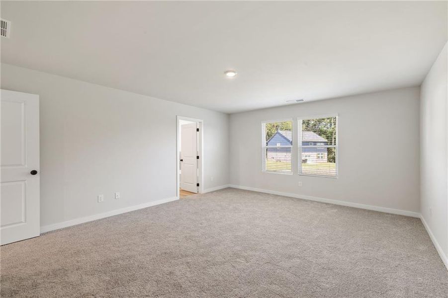 Spacious, unfurnished interior of a new home in Oak Grove Glen, Snellville (Image 31). Spacious, unfurnished interior of a new home in Oak Grove Glen, Snellville (Image 31).