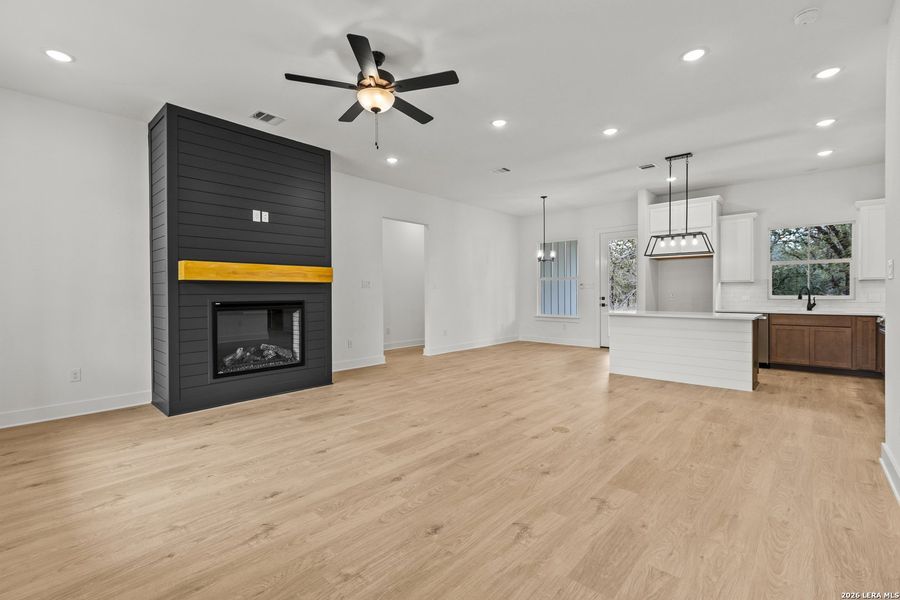Spacious, unfurnished interior of a new home in , La Vernia (Image 24). Spacious, unfurnished interior of a new home in , La Vernia (Image 24).