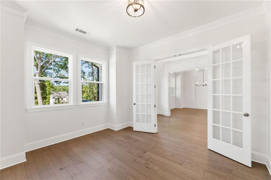 Spacious, unfurnished interior of a new home in Chattahoochee Reserve, Cumming (Image 63).