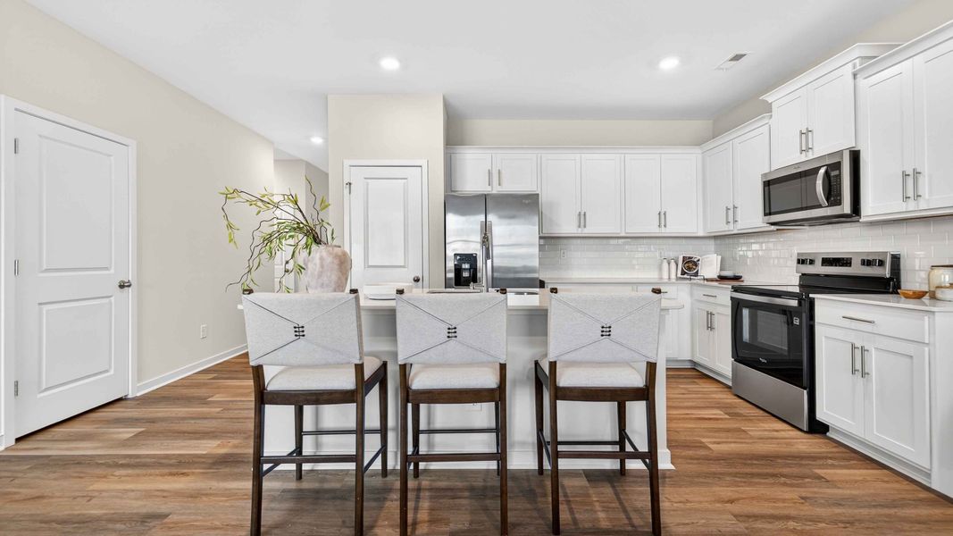 Furnished interior view inside a new home in Stanton, Richburg (Image 4).