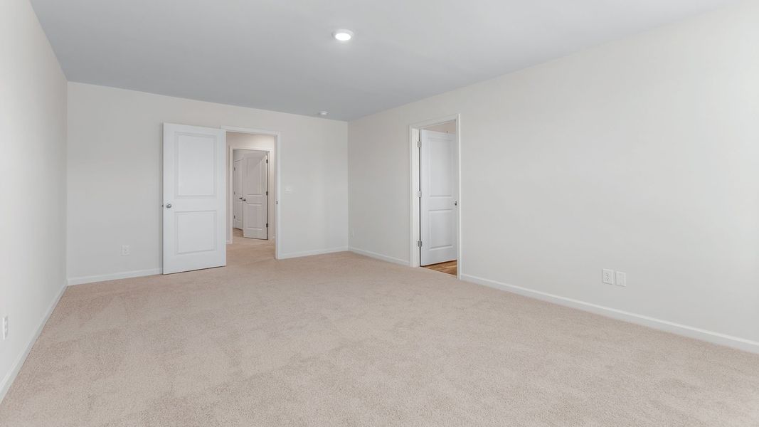 Spacious, unfurnished interior of a new home in Aspen Place, Thomasville (Image 21).