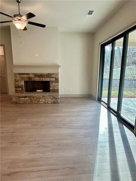 Spacious, unfurnished interior of a new home in , Waleska (Image 10).