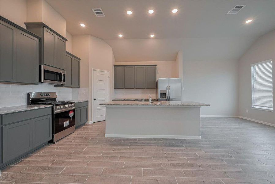 Furnished interior view inside a new home in River Ranch, Dayton (Image 12).