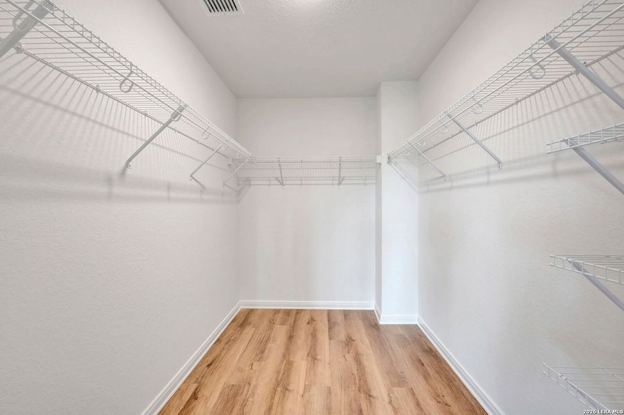 Spacious, unfurnished interior of a new home in Agave, San Antonio (Image 15). Spacious, unfurnished interior of a new home in Agave, San Antonio (Image 15).