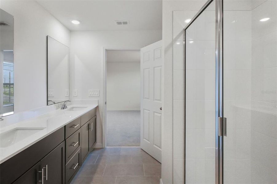 Furnished interior view inside a new home in Springs at Lake Alfred - Classic Series, Lake Alfred (Image 16).