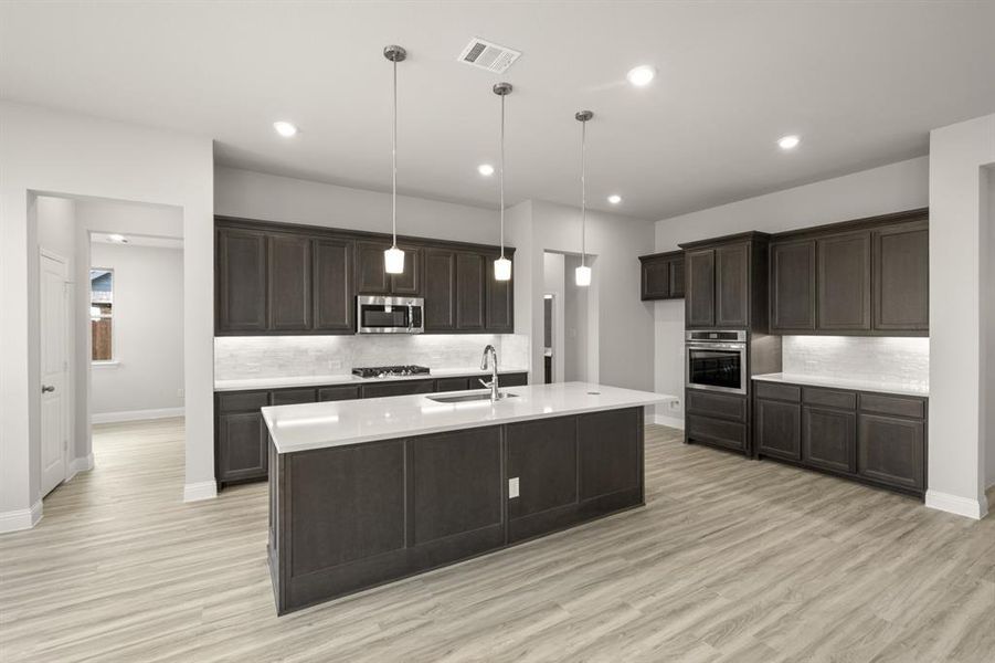 725 Carriage- Kitchen-2