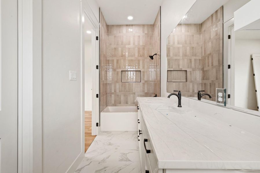 Furnished interior view inside a new home in , Bryan (Image 6).