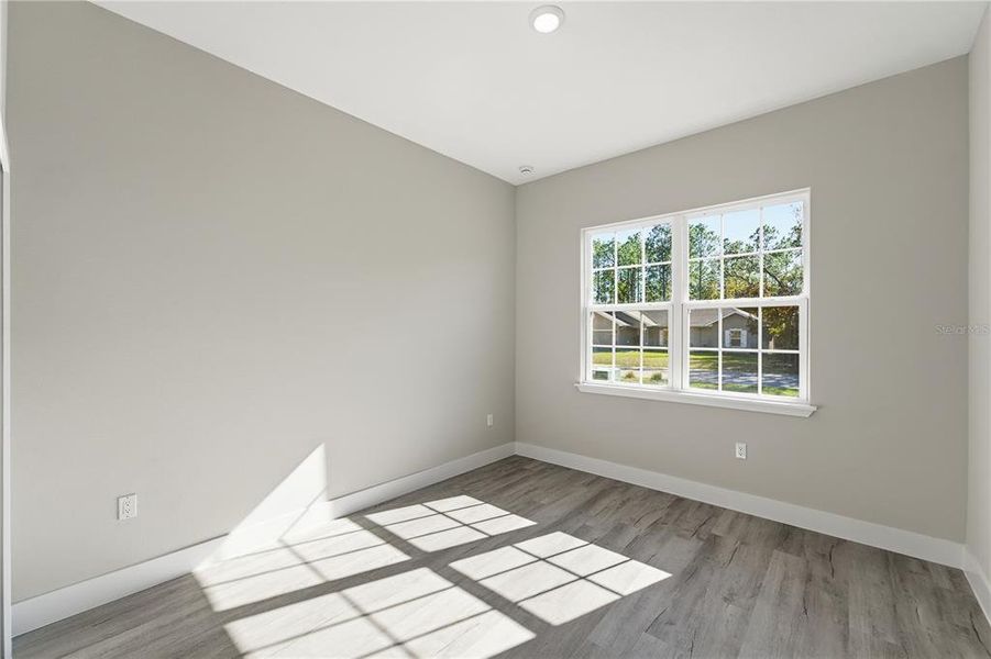 Spacious, unfurnished interior of a new home in , Ocala (Image 22).