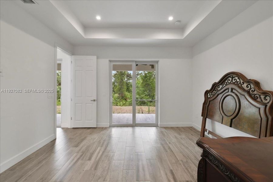 Spacious, unfurnished interior of a new home in , Lehigh Acres (Image 30).