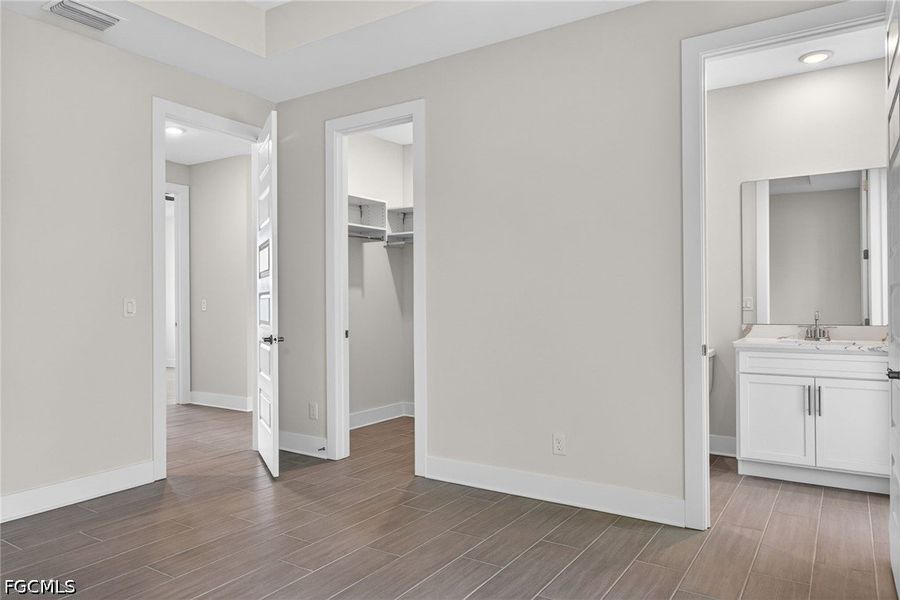 Spacious, unfurnished interior of a new home in Cape Coral, Cape Coral (Image 25). Spacious, unfurnished interior of a new home in Cape Coral, Cape Coral (Image 25).
