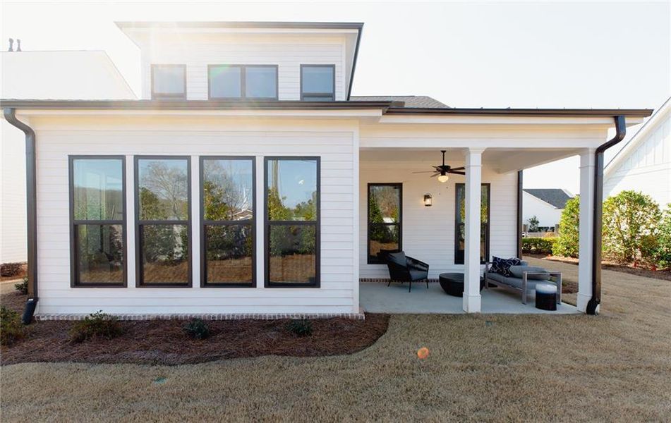 Exterior details and patio area of a home in Aberdeen, Hoschton (Image 4).