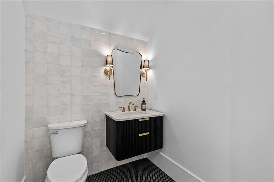 Furnished interior view inside a new home in , Dacula (Image 18).