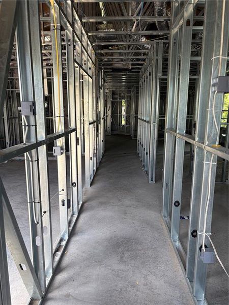 Spacious, unfurnished interior of a new home in , Orlando (Image 4).