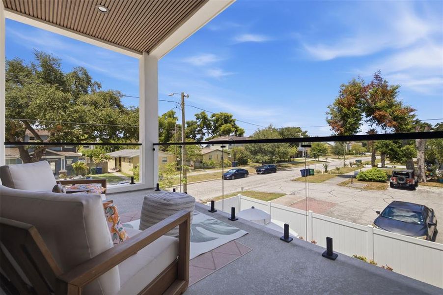 Exterior details and patio area of a home in , Tampa (Image 24).