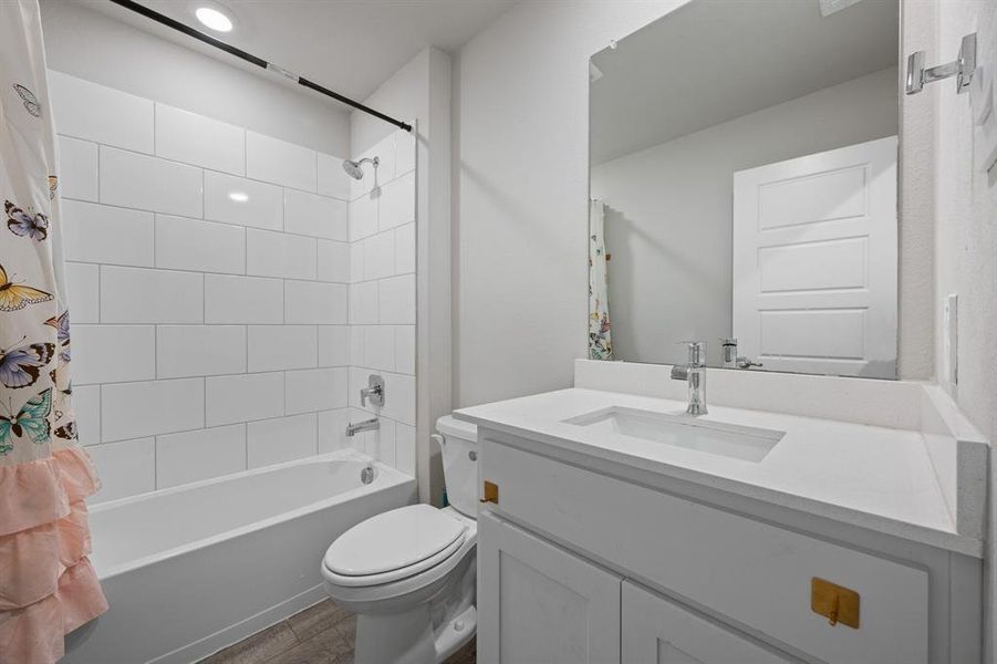 Furnished interior view inside a new home in The Parks of Alvarado, Alvarado (Image 7).