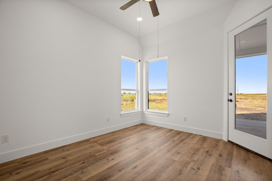 Spacious, unfurnished interior of a new home in , Del Valle (Image 13). Spacious, unfurnished interior of a new home in , Del Valle (Image 13).