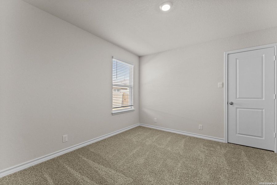 Spacious, unfurnished interior of a new home in Steele Creek, Cibolo (Image 10).