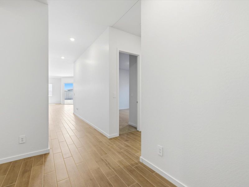 Spacious, unfurnished interior of a new home in Abel Ranch Signature Series, Goodyear (Image 11).