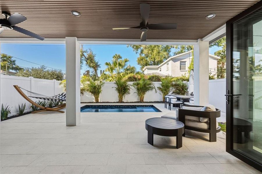 Exterior details and patio area of a home in , Tampa (Image 4).