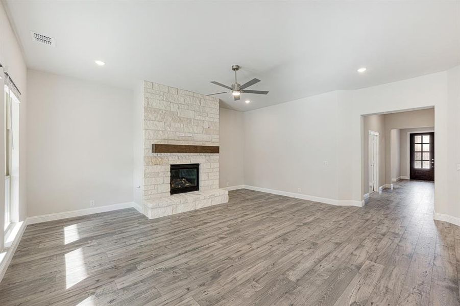 Spacious, unfurnished interior of a new home in The Enclave at Parks of Aledo, Aledo (Image 28).