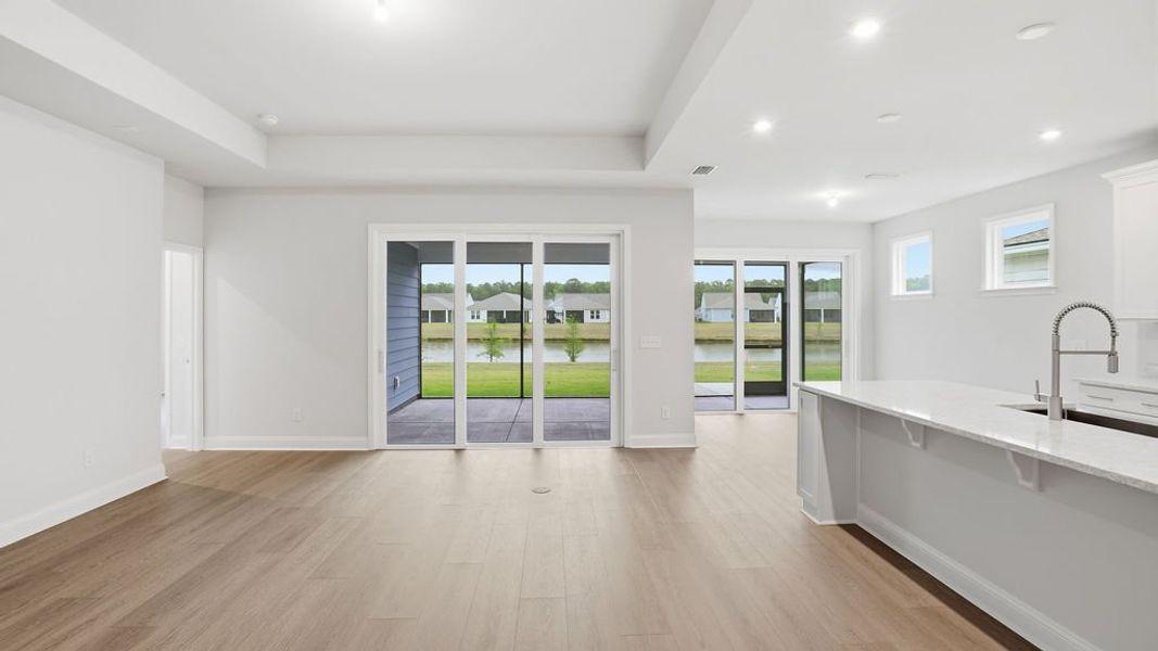 Spacious, unfurnished interior of a new home in Sun City Hilton Head, Bluffton (Image 14).